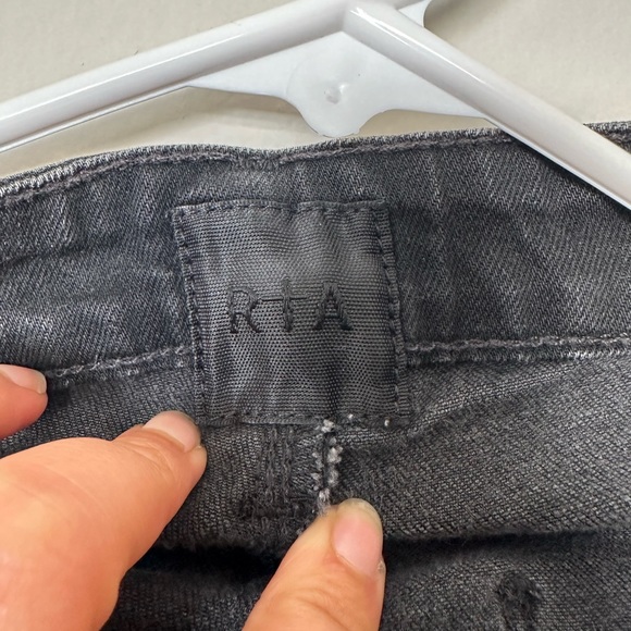 RTA Black Distressed Jeans - Picture 5 of 7